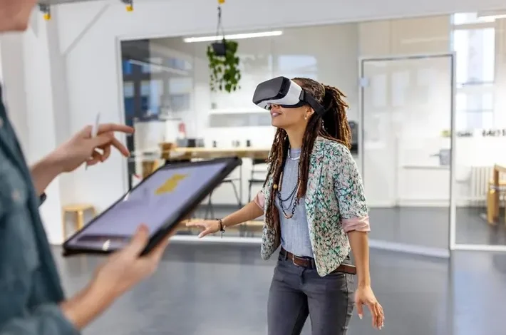 a-guide-to-how-vr-soft-skills-training-works 